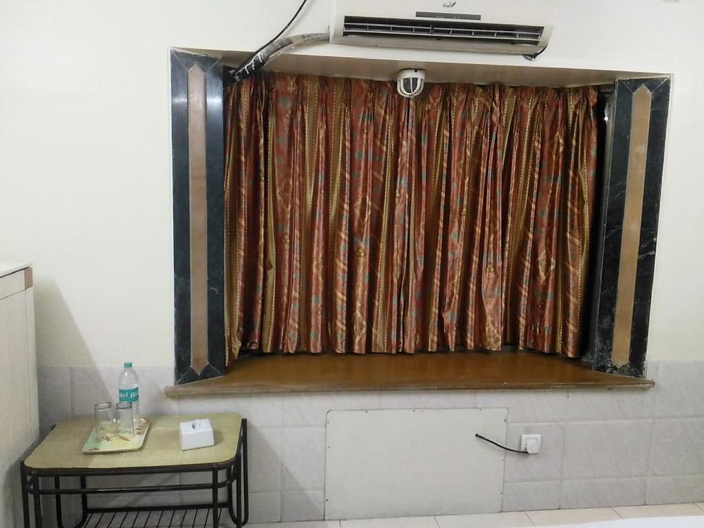 Hotel Palms Navi Mumbai Eksteriør billede